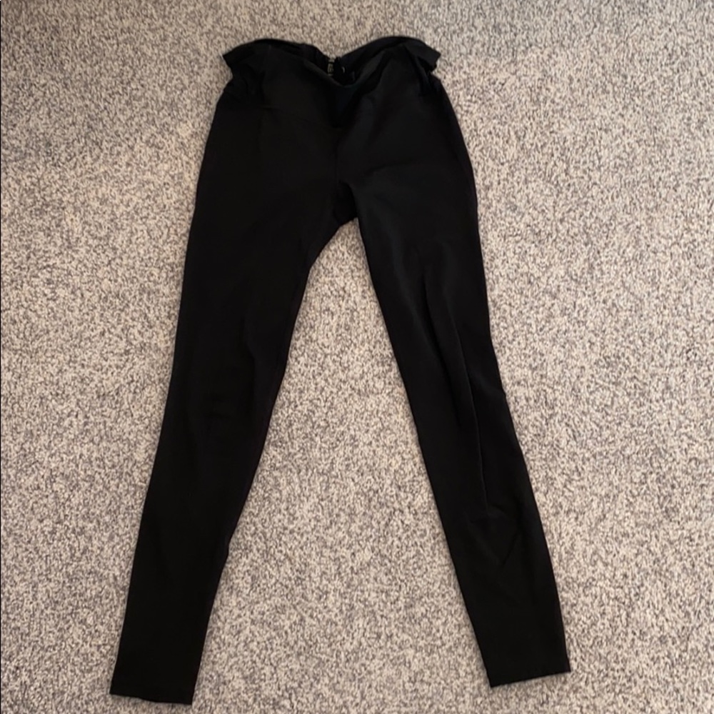 Black Gapfit leggings